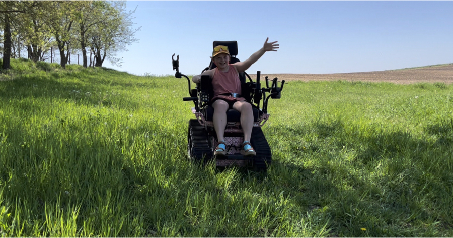 Heartland DSC awards ActionTrack Mobility Chair to Boone, Iowa Girl